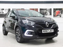 Black Used 2017 Renault Captur Dynamique SUV | £7,371 (Fair price)