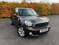 Grey Used 2015 Mini Cooper Countryman SUV | £6,195 (Good price)
