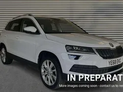 Moon white metallic Used 2018 Skoda Karoq SE L SUV | £14,035 (Fair price)
