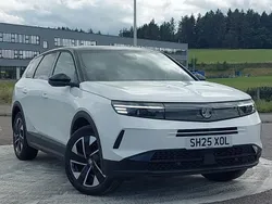 Brilliant paint arctic white New 2025 Vauxhall Grandland X SUV | £28,998 (Good price)