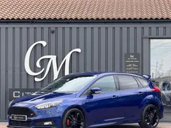 Blue Used 2016 Ford Focus ST Hatchback | £7,990 (Good price)