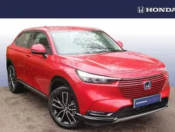 Crystal red Used 2023 Honda HR-V Advance SUV | £24,450 (Fair price)