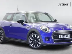 Blue Used 2019 Mini Cooper Exclusive Hatchback | £15,250 (Fair price)