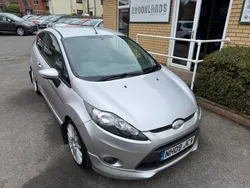 Silver Used 2009 Ford Fiesta Zetec Hatchback | £2,950 (A bit pricey)