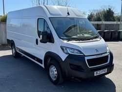 White Used 2023 Peugeot Boxer Premium Van | £21,954 (Expensive)