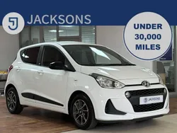 White Used 2019 Hyundai i10 GO! Hatchback | £8,995 (Fair price)