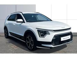 White Used 2023 Kia Niro 3 SUV | £22,990 (A bit pricey)