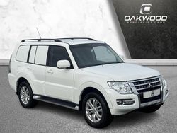 White Used 2016 Mitsubishi Shogun SUV | £14,995 (Fair price)