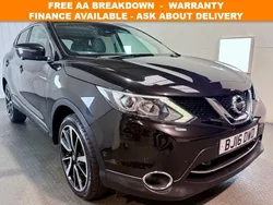 Black Used 2016 Nissan Qashqai Tekna SUV | £7,495 (Fair price)