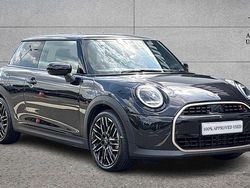 Black Used 2024 Mini Cooper S Hatch Hatchback | £29,790 (Expensive)