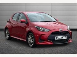 Red Used 2022 Toyota Yaris Hybrid Hatchback | £17,950 (Fair price)