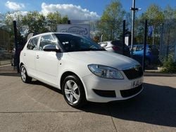 White Used 2015 Skoda Fabia SE Hatchback | £4,995 (Fair price)