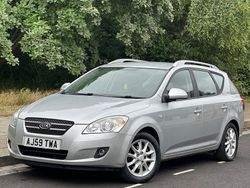 Silver Used 2009 Kia Ceed Estate | £1,695 (Super price)