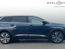 Blue Used 2018 Peugeot 5008 Premium MPV | £16,396 (Fair price)
