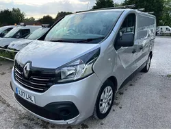 Silver Used 2017 Renault Trafic Van | £4,650 (Fair price)