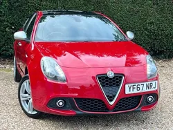 Red Used 2017 Alfa Romeo Giulietta Super Hatchback | £6,997 (Fair price)