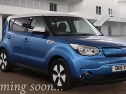 Blue Used 2016 Kia Soul EV 2 SUV | £5,890 (Fair price)