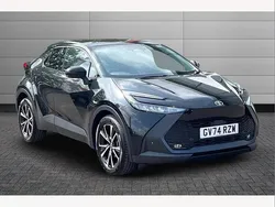 Eclipse black Used 2024 Toyota C-HR Design SUV | £28,990 (Fair price)
