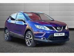 Ink blue Used 2016 Nissan Qashqai Tekna SUV | £8,995 (Fair price)