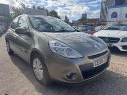Beige Used 2009 Renault Clio II Expression Hatchback | £2,495 (Good price)