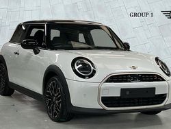 White Used 2025 Mini Cooper S Hatch Hatchback | £26,350 (Fair price)