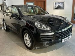 Black Used 2015 Porsche Cayenne SUV | £15,247 (Fair price)