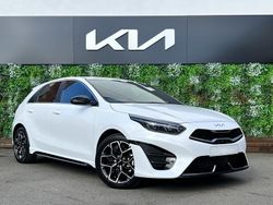 White New 2025 Kia Ceed GT-Line Hatchback | £20,795 (Fair price)