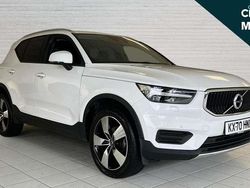 White Used 2020 Volvo XC40 Momentum SUV | £17,761 (Fair price)
