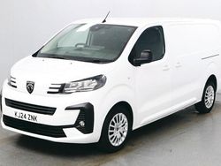 White Used 2024 Peugeot Expert Van | £18,490 (A bit pricey)