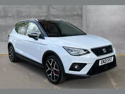 Nevada white/magnetic grey Used 2021 Seat Arona FR SUV | £14,990 (Fair price)