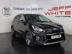 Black Used 2022 Kia Niro Play SUV | £15,988 (Super price)