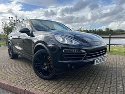 Black Used 2014 Porsche Cayenne Platinum Edition SUV | £13,995 (Fair price)