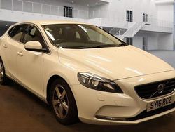 White Used 2016 Volvo V40 SE Estate | £7,495 (Fair price)