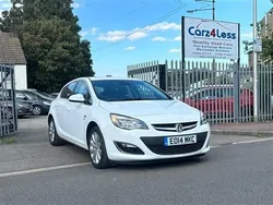 White Used 2014 Vauxhall Astra Elite Hatchback | £9,975