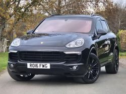 Black Used 2016 Porsche Cayenne SUV | £22,950 (A bit pricey)