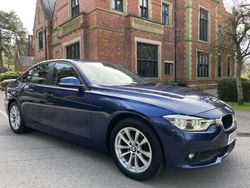Blue Used 2018 BMW 320 Sedan | £9,932 (Good price)