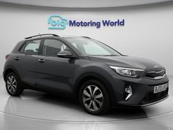 Grey Used 2022 Kia Stonic SUV | £14,100 (Good price)