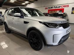 Silver Used 2017 Land Rover Discovery 5 SE SUV | £24,950 (Super price)