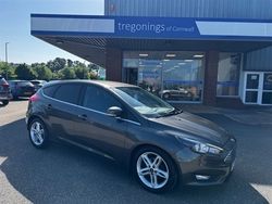 Grey Used 2017 Ford Focus Zetec Hatchback | £6,995 (Expensive)