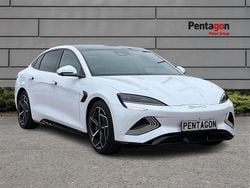 Polar white Used 2025 BYD Seal Sedan | £34,995 (Good price)