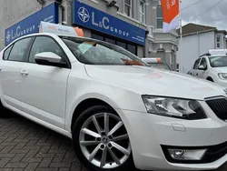 Used 2015 Skoda Octavia Elegance Hatchback | £4,890 (Fair price)
