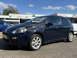 Rock 'n' roll blue Used 2014 Fiat Punto Hatchback | £3,799 (Fair price)