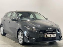 Grey Used 2023 Kia Ceed Hatchback | £14,499 (Good price)