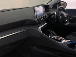 Grey Used 2020 Peugeot 3008 Allure SUV | £16,362 (Fair price)