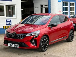 Flame red metallic New 2025 Renault Clio V Techno Hatchback | £18,995 (Fair price)