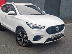 White Used 2023 MG ZS Excite Sedan | £10,990 (Fair price)