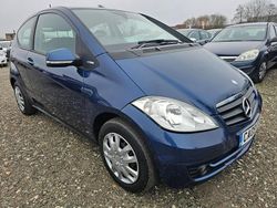 Blue Used 2009 Mercedes A150 Classic Hatchback | £1,695 (Fair price)