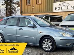 Blue Used 2004 Ford Focus Ghia Hatchback | £990