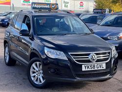 Black Used 2008 VW Tiguan SE SUV | £2,975 (Fair price)