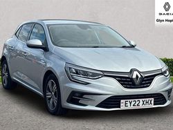 Highland grey Used 2022 Renault Mégane IV Iconic Hatchback | £14,710 (Fair price)